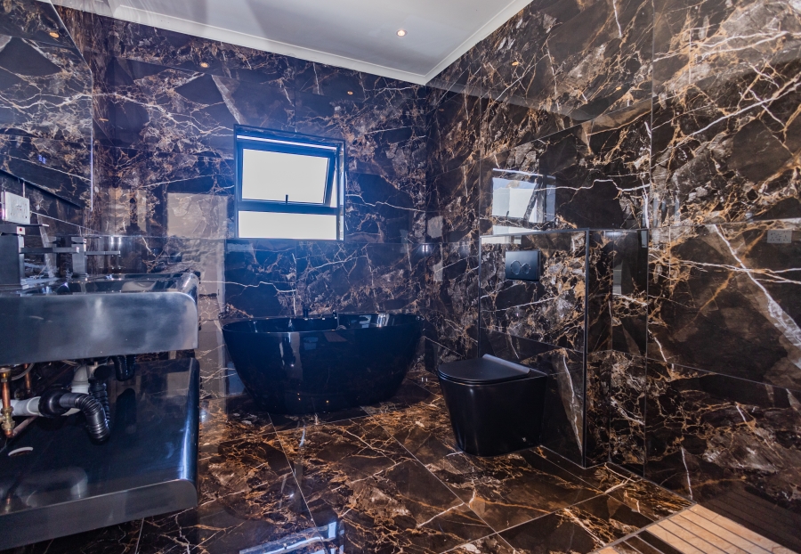 3 Bedroom Property for Sale in Sandown Western Cape